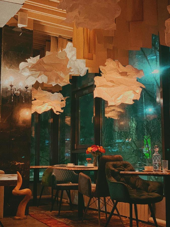 Inn Ozz Astana Eksteriør billede